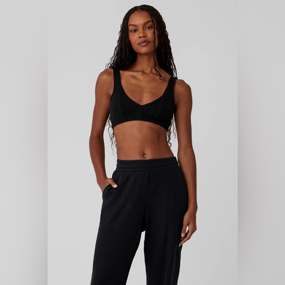 ALO YOGA✨NWOT✨ Waffle Weekend Escape Bra in Black